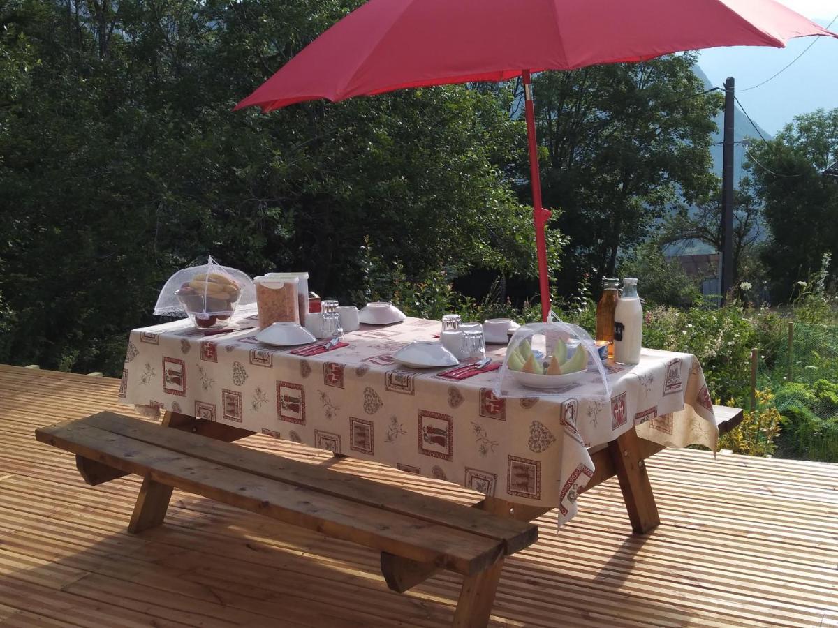 Le Petit Chalet-Leard Jarrier エクステリア 写真